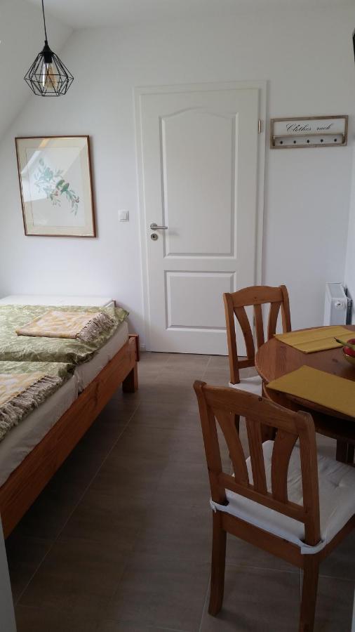 Bed & Breakfast Fuer Individualisten In Gemeinde Scharbeutz, Auch Allergiker Exterior foto